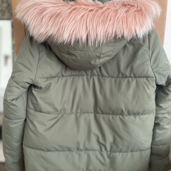 Abercrombie & Fitch Green and Pink Puffer Jacket - Picture 5 of 8
